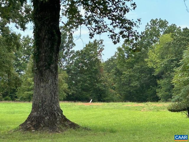 2561 PATTIE RD, Buckingham, VA 23921
