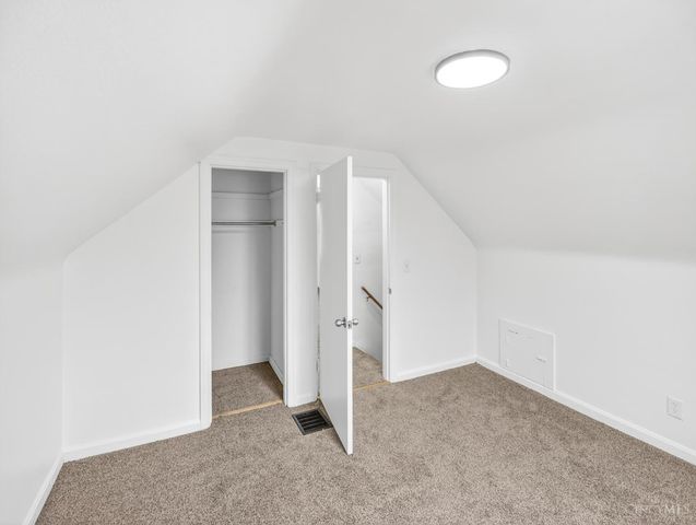 5229 Charloe Street, Cincinnati, OH 45227