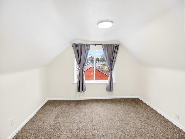 5229 Charloe Street, Cincinnati, OH 45227