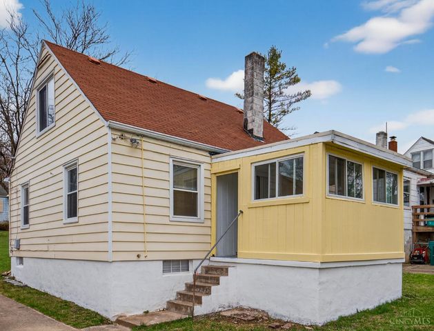 5229 Charloe Street, Cincinnati, OH 45227