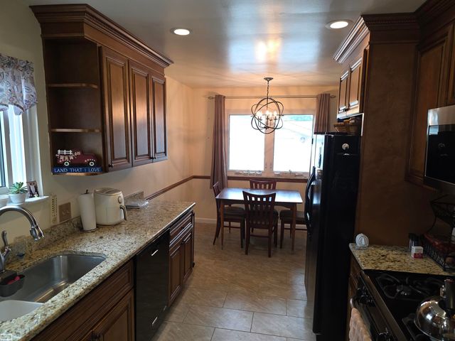 31375 W Wind Drive, Fraser, MI 48026