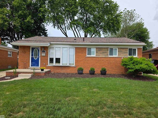 31375 W Wind Drive, Fraser, MI 48026