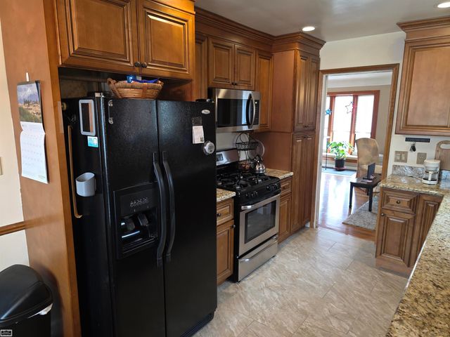 31375 W Wind Drive, Fraser, MI 48026