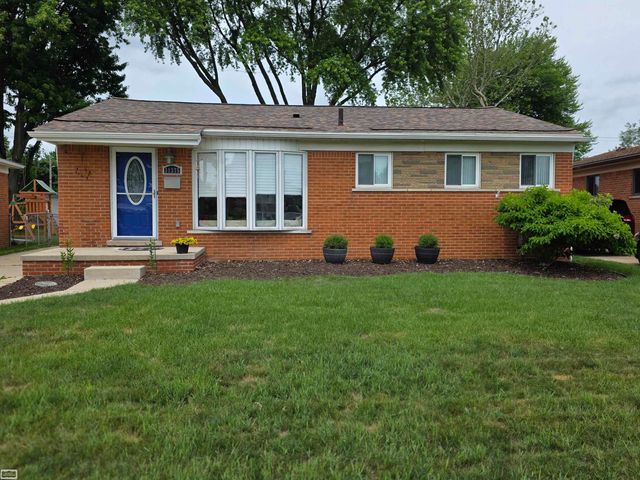 31375 W Wind Drive, Fraser, MI 48026