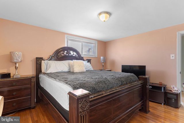 300 PINE ST, Glenolden, PA 19036