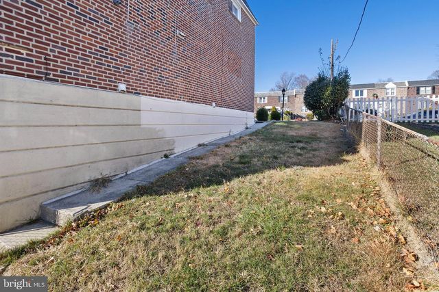 300 PINE ST, Glenolden, PA 19036