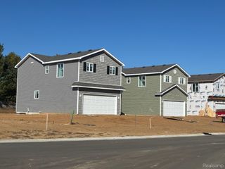 5760 Copper Tree Park, Waterford Charter Township, MI 48327