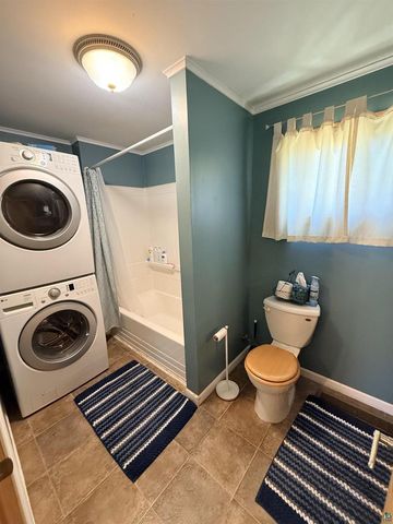 5314 E 3rd St, Superior, WI 54880