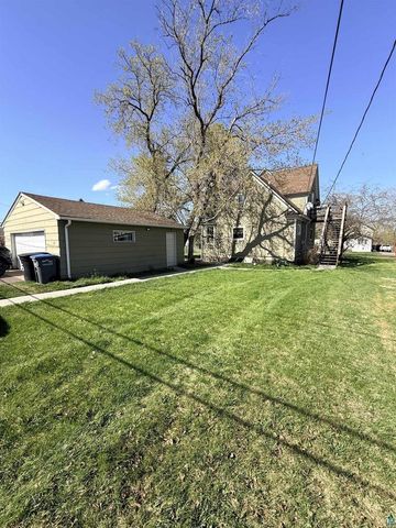 5314 E 3rd St, Superior, WI 54880