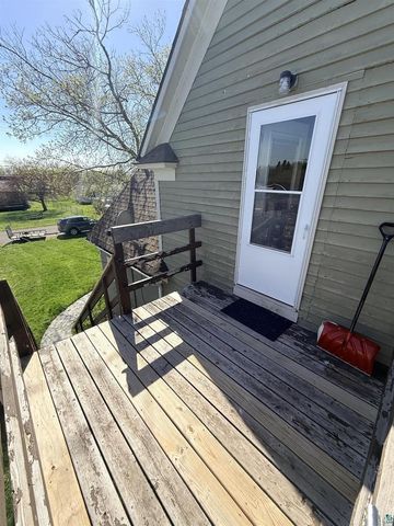 5314 E 3rd St, Superior, WI 54880