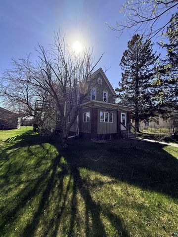 5314 E 3rd St, Superior, WI 54880
