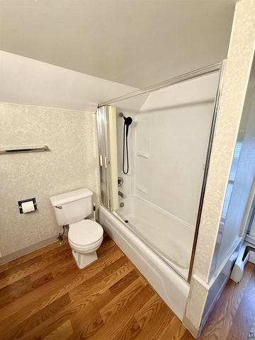 5314 E 3rd St, Superior, WI 54880