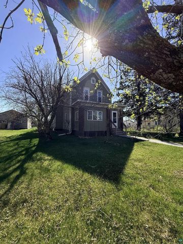5314 E 3rd St, Superior, WI 54880