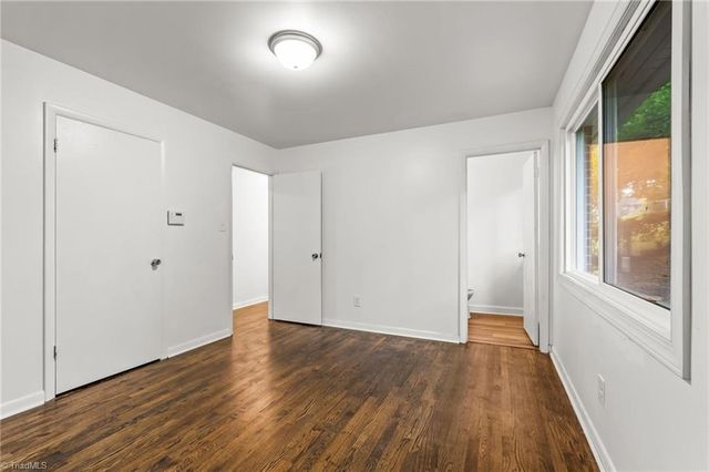 410 Parkwood Avenue, Winston-salem, NC 27105