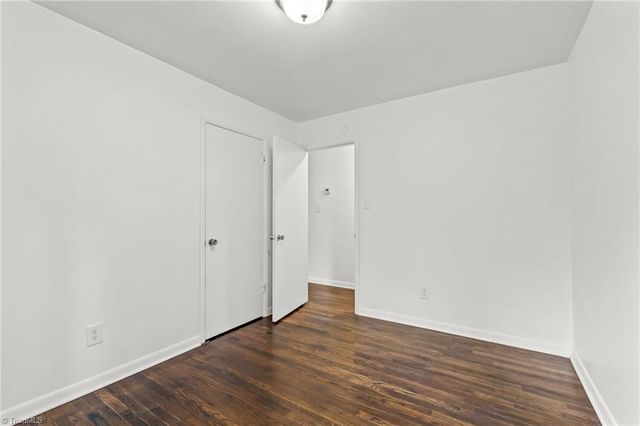 410 Parkwood Avenue, Winston-salem, NC 27105
