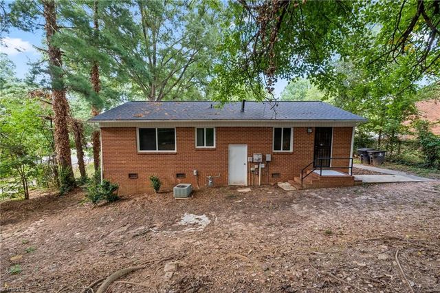 410 Parkwood Avenue, Winston-salem, NC 27105