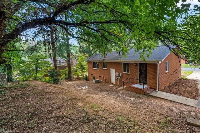 410 Parkwood Avenue, Winston-salem, NC 27105