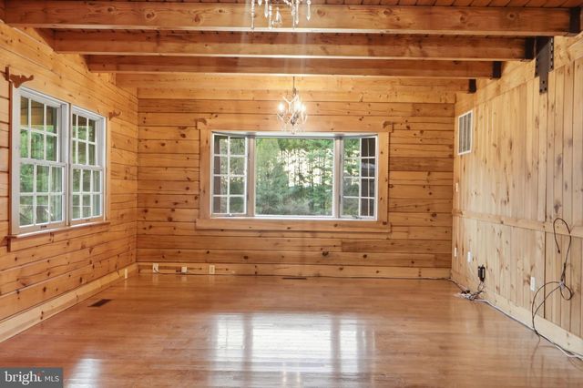21142 WESTERLY RD, Poolesville, MD 20837