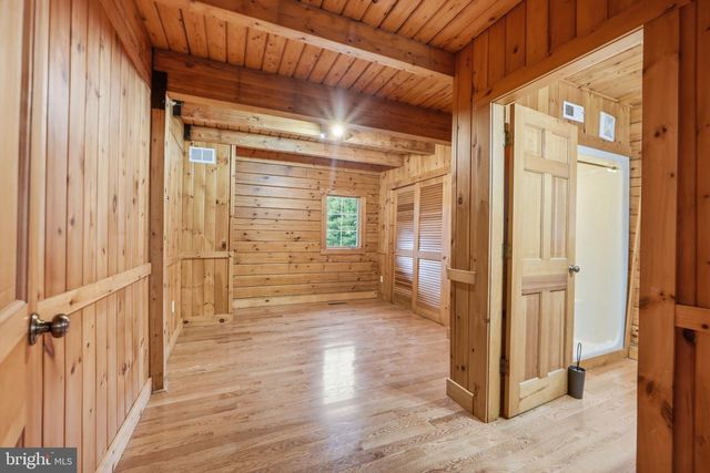 21142 WESTERLY RD, Poolesville, MD 20837