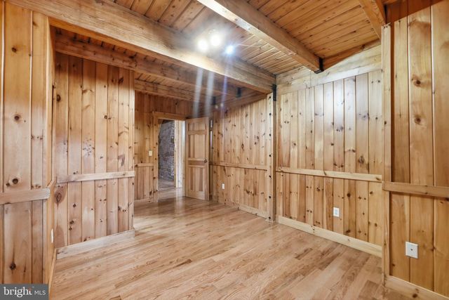 21142 WESTERLY RD, Poolesville, MD 20837