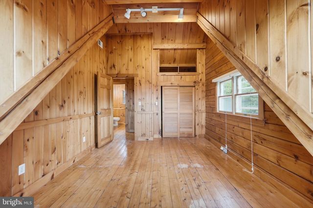 21142 WESTERLY RD, Poolesville, MD 20837