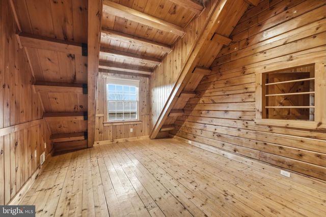 21142 WESTERLY RD, Poolesville, MD 20837