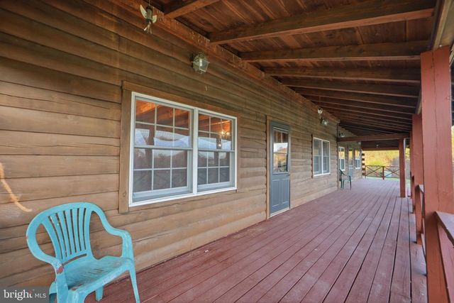 21142 WESTERLY RD, Poolesville, MD 20837
