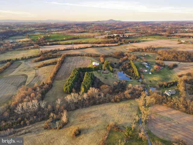 21142 WESTERLY RD, Poolesville, MD 20837