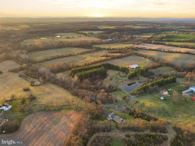 21142 WESTERLY RD, Poolesville, MD 20837