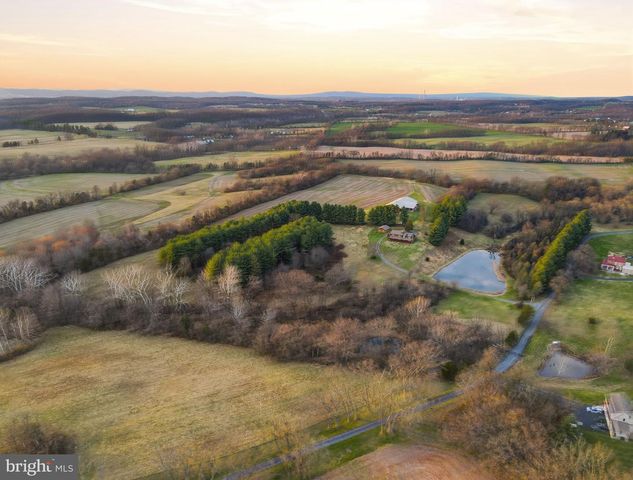 21142 WESTERLY RD, Poolesville, MD 20837