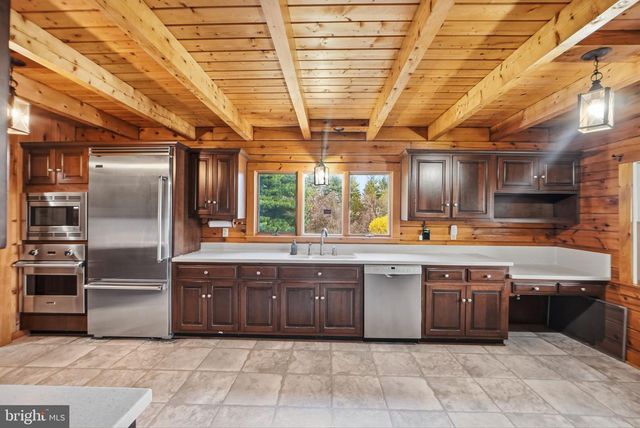 21142 WESTERLY RD, Poolesville, MD 20837