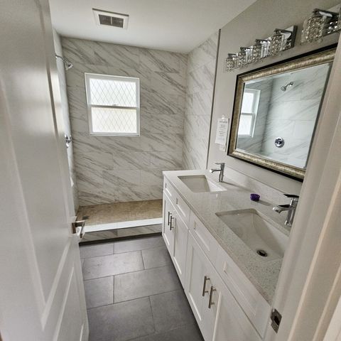 121 4th Street, Libertyville, IL 60048