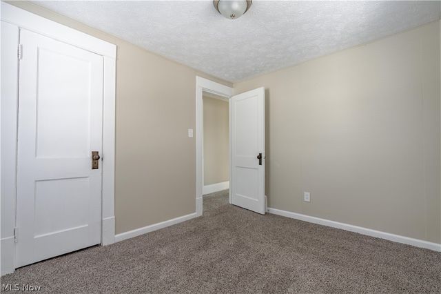 1010 Washington Avenue, Louisville, OH 44641