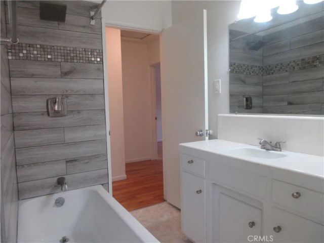 8813 Nestle, Northridge, CA 91325