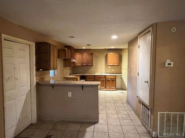 705 IRIS Lane, Montgomery, AL 36105