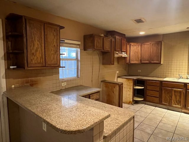 705 IRIS Lane, Montgomery, AL 36105