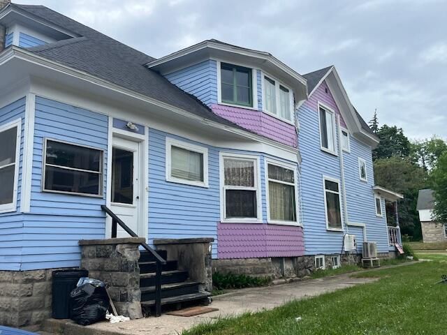 426 S Chestnut Street, Reed City, MI 49677