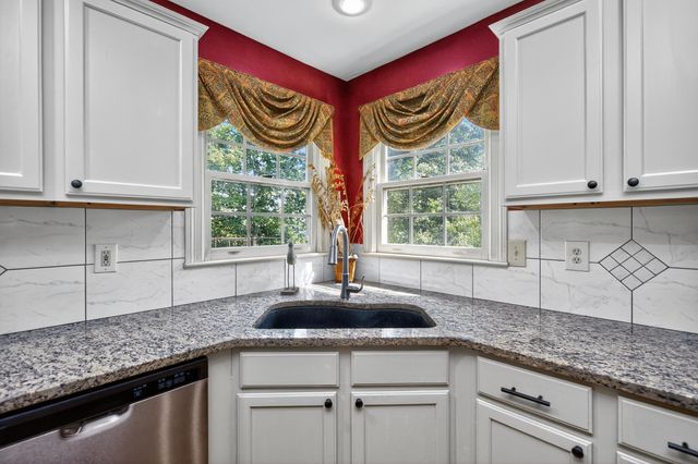 221 N Homestead Lane, Lancaster, KY 40444