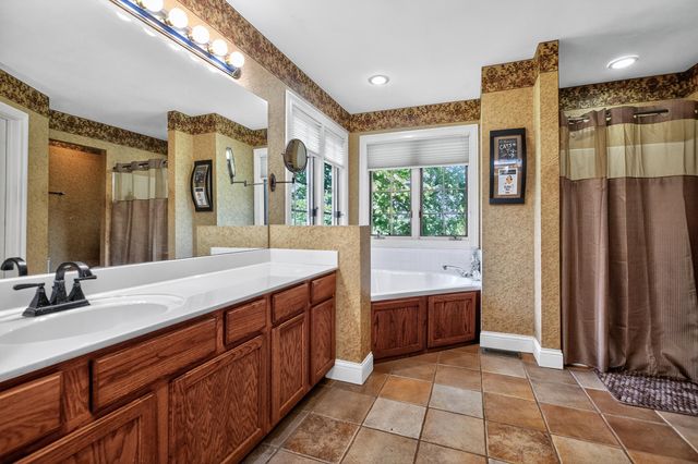 221 N Homestead Lane, Lancaster, KY 40444