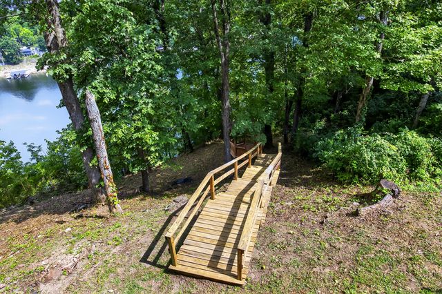 221 N Homestead Lane, Lancaster, KY 40444