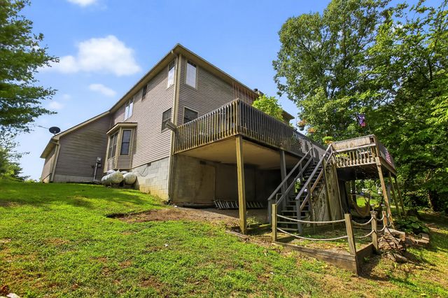 221 N Homestead Lane, Lancaster, KY 40444