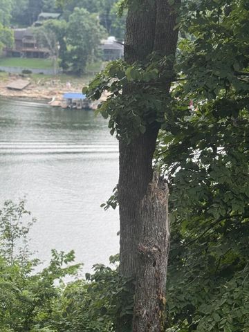 221 N Homestead Lane, Lancaster, KY 40444