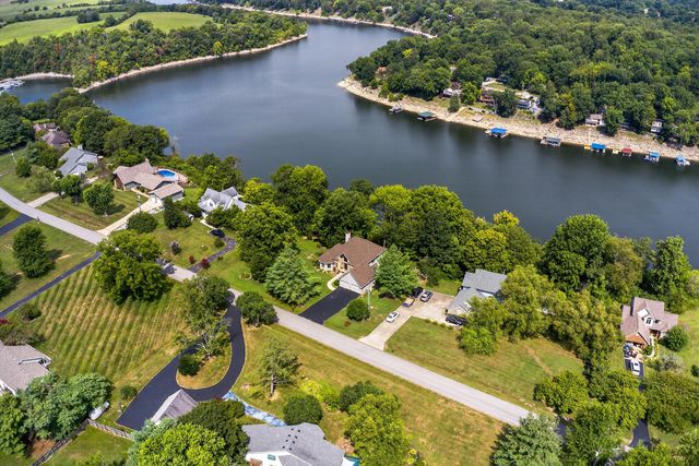 221 N Homestead Lane, Lancaster, KY 40444