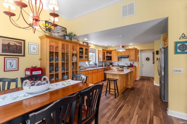 10034 White Cedar Road, Fort Wayne, IN 46804