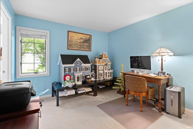 10034 White Cedar Road, Fort Wayne, IN 46804