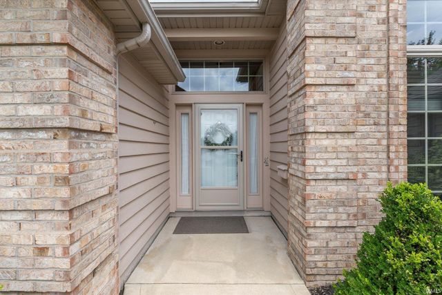 10034 White Cedar Road, Fort Wayne, IN 46804