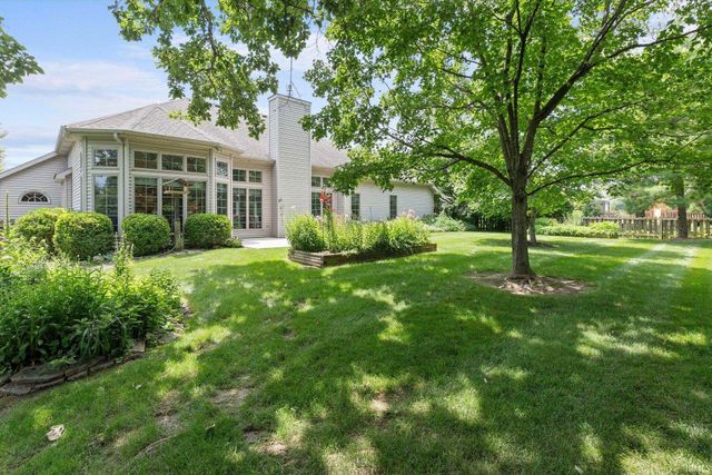 10034 White Cedar Road, Fort Wayne, IN 46804