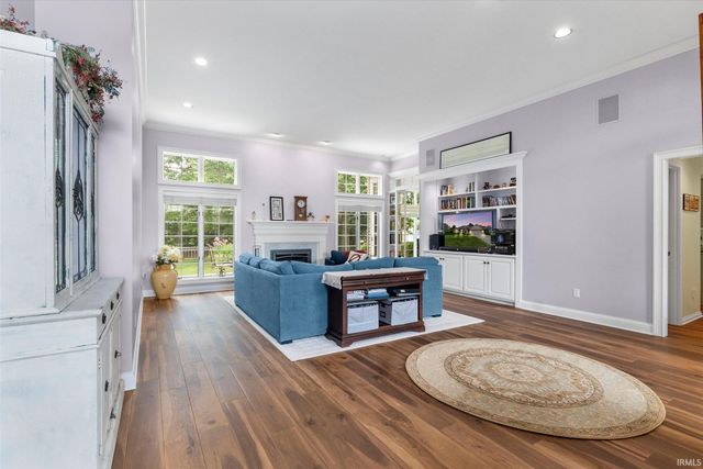 10034 White Cedar Road, Fort Wayne, IN 46804