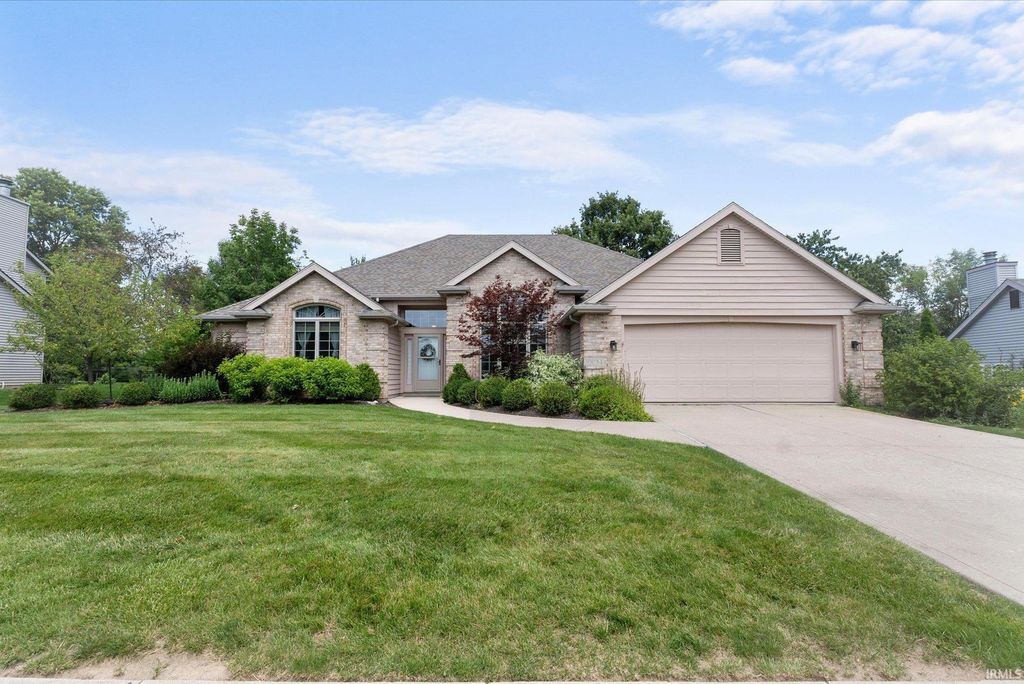 10034 White Cedar Road, Fort Wayne, IN 46804