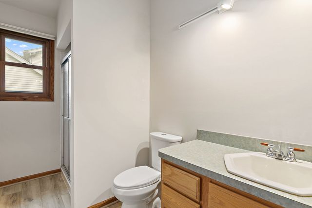 422 Old Country Way, Wauconda, IL 60084